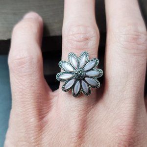 Size 8 Sterling Silver Floral Design Shell And Marcasite Stones Ring